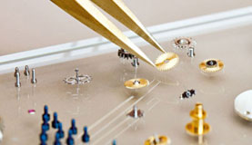 厦门江诗丹顿指定维修门店打开表壳